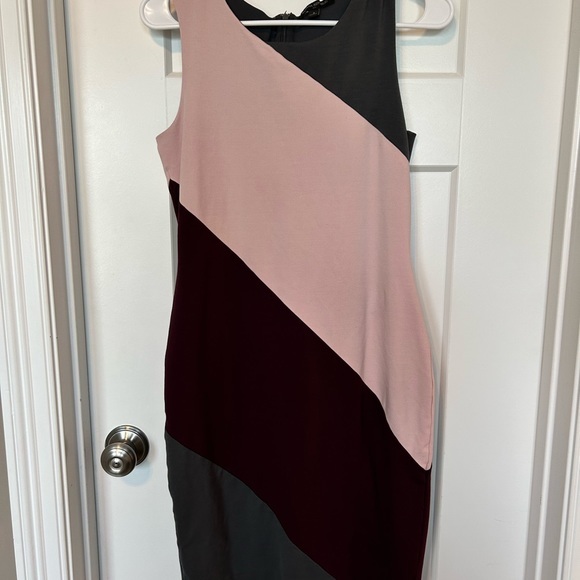 Banana Republic Pink and Burgundy Midi Dress - Picture 2 of 10